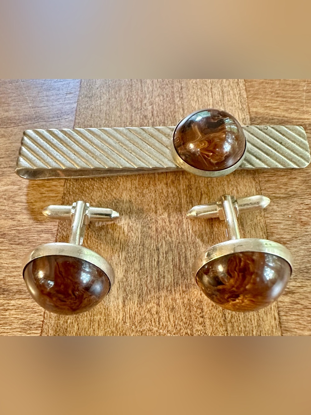 Classic Brown Resin Cufflinks and Tie Bar Set